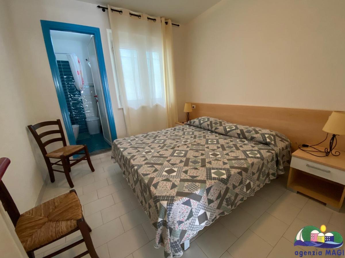 Magi - Appartamenti Maga Circe Ponza Extérieur photo