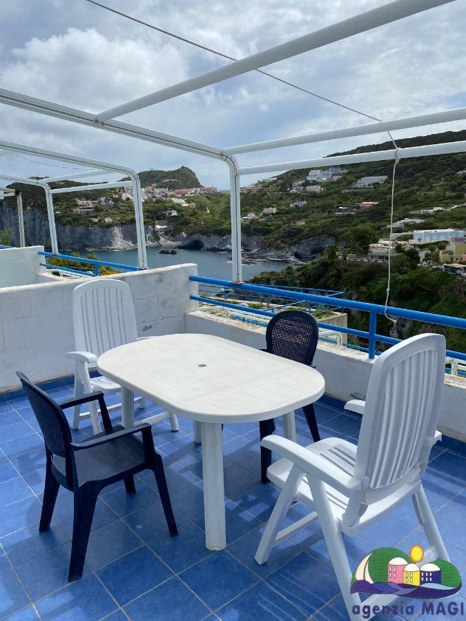 Magi - Appartamenti Maga Circe Ponza Extérieur photo