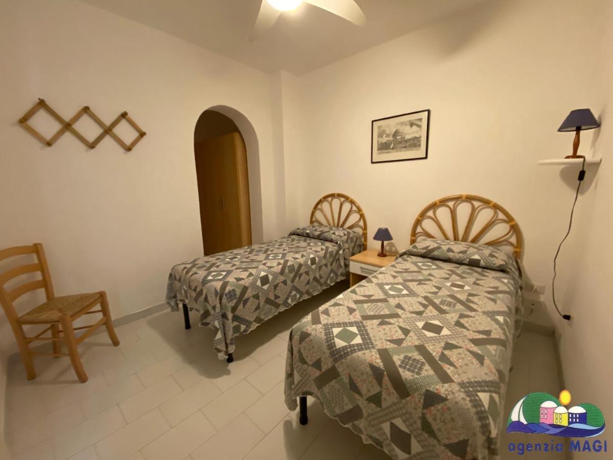 Magi - Appartamenti Maga Circe Ponza Extérieur photo