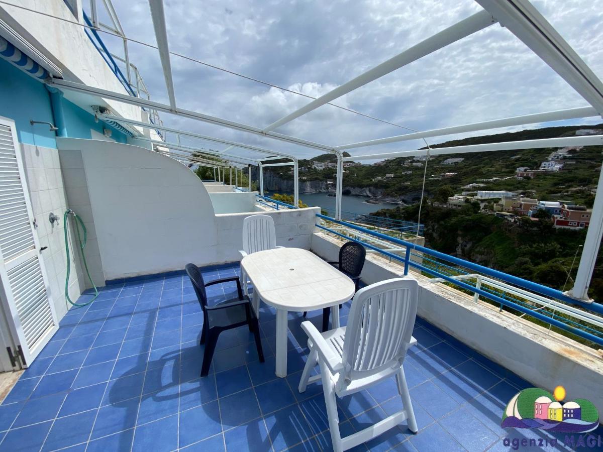 Magi - Appartamenti Maga Circe Ponza Extérieur photo