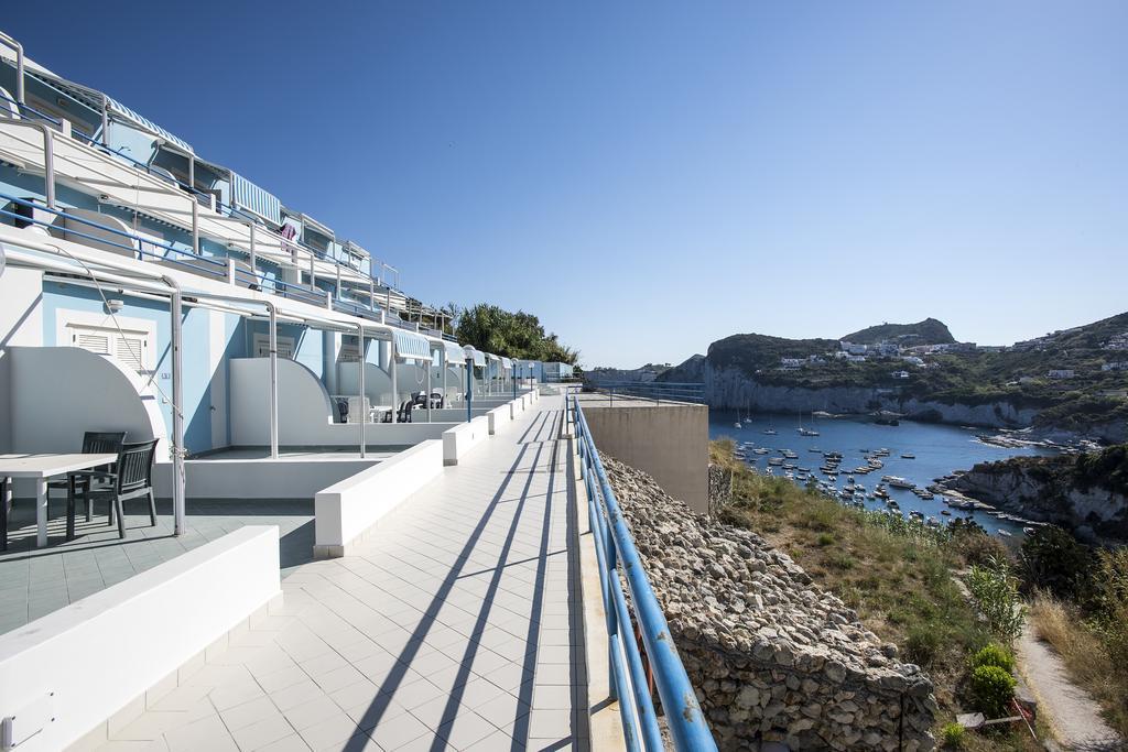 Magi - Appartamenti Maga Circe Ponza Extérieur photo