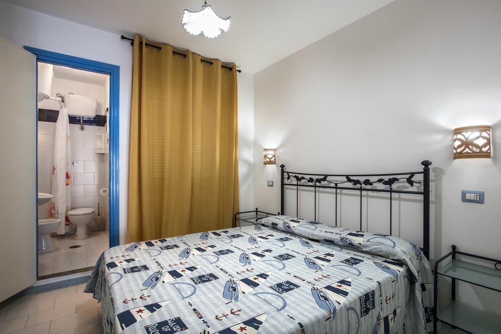 Magi - Appartamenti Maga Circe Ponza Extérieur photo